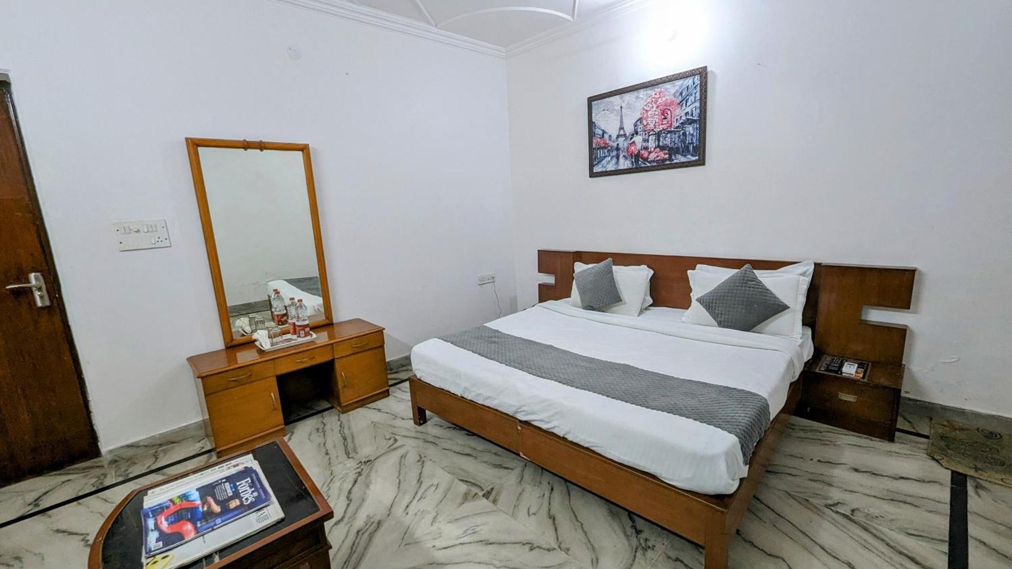Hotel Lecston @Yashobhoomi Dwarka Sector - 25 Metro Station Delhi Kültér fotó