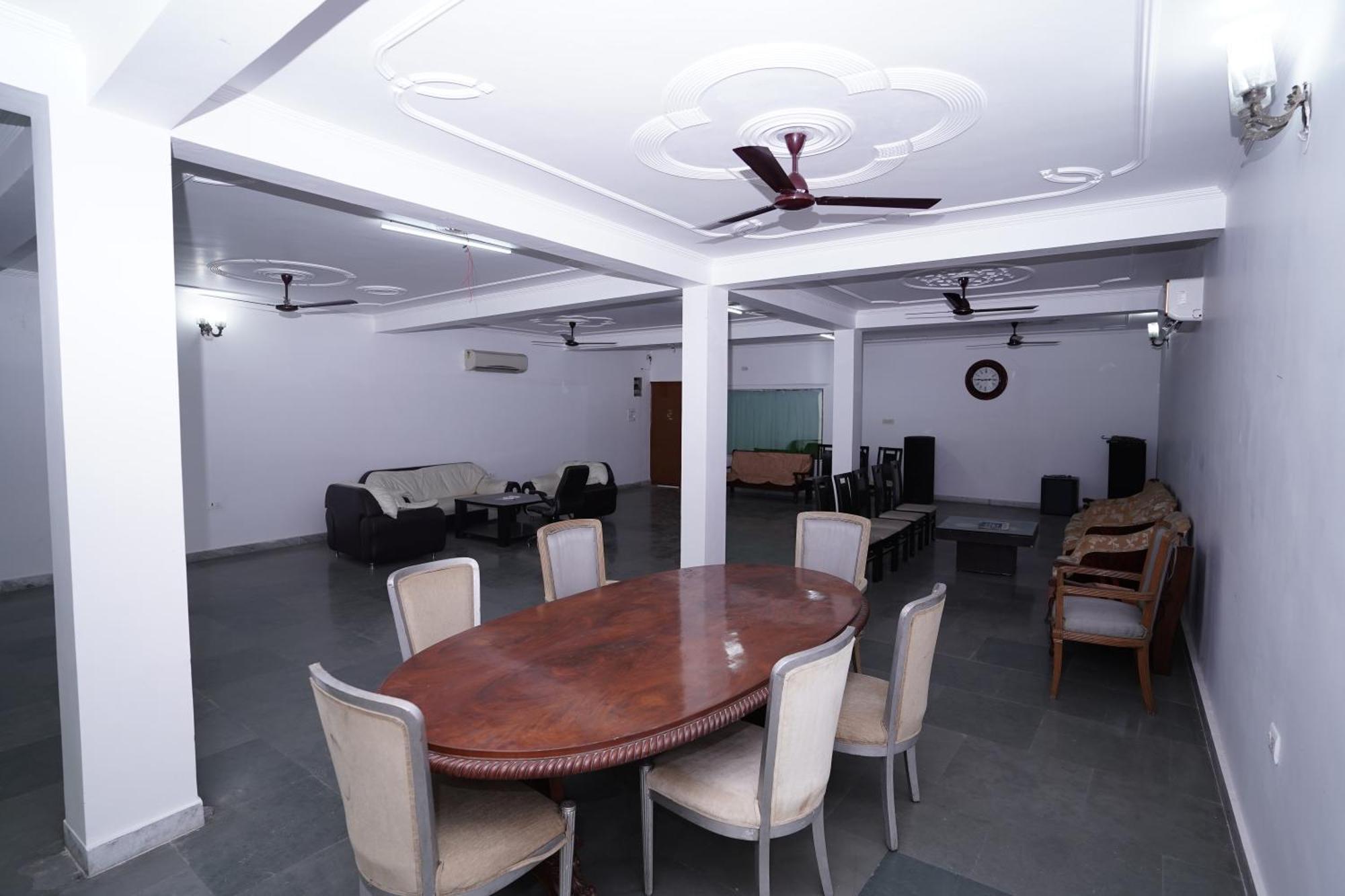 Hotel Lecston @Yashobhoomi Dwarka Sector - 25 Metro Station Delhi Kültér fotó