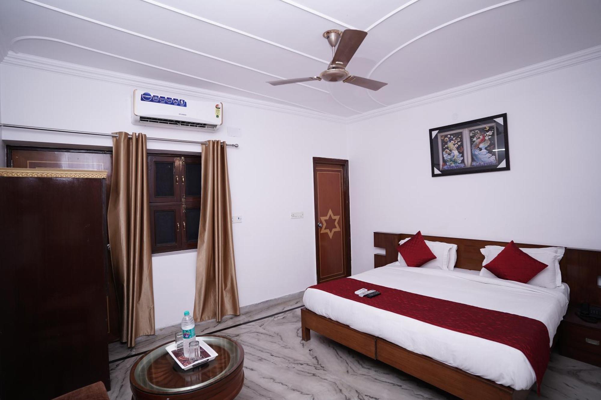 Hotel Lecston @Yashobhoomi Dwarka Sector - 25 Metro Station Delhi Kültér fotó