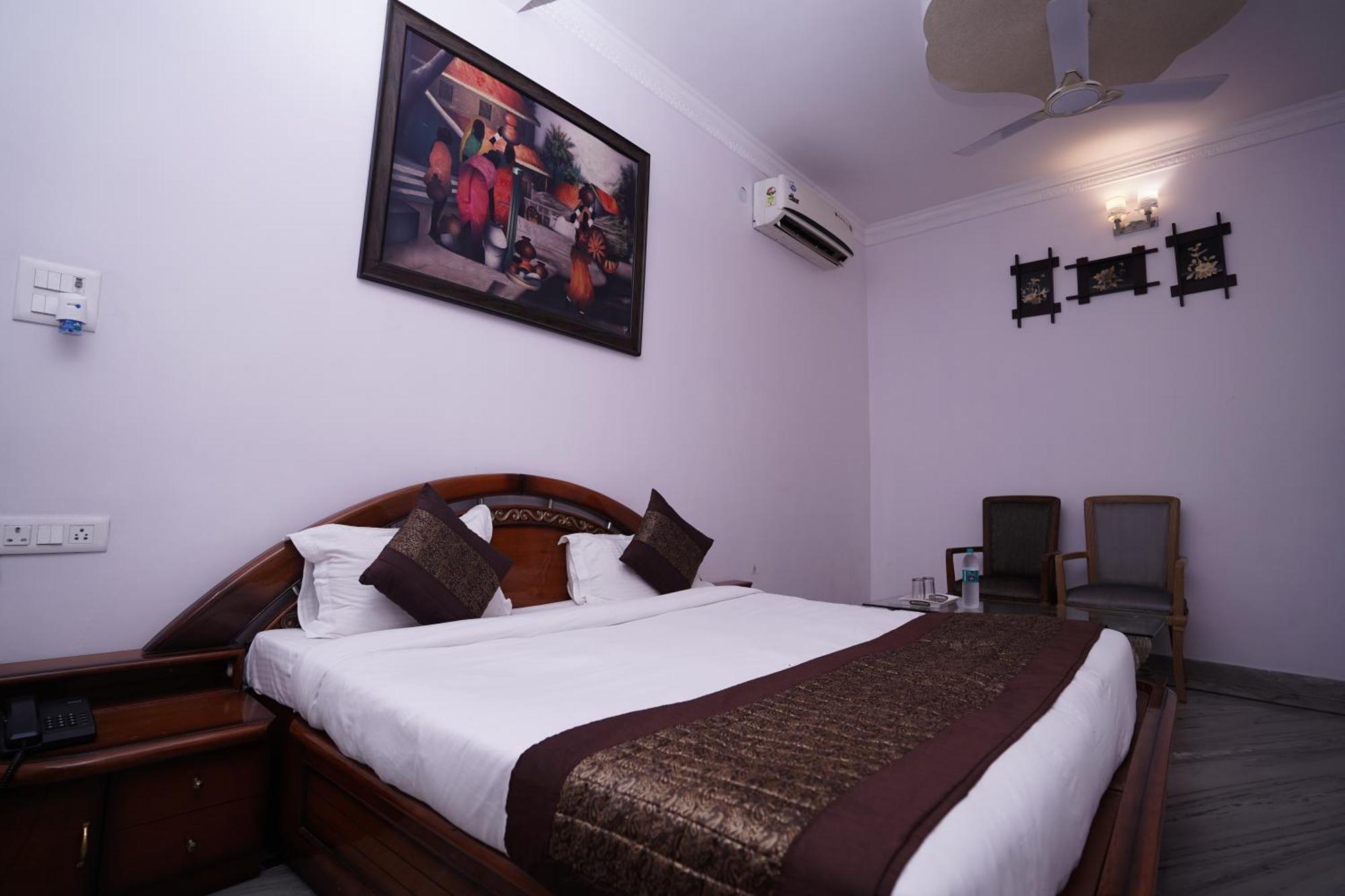 Hotel Lecston @Yashobhoomi Dwarka Sector - 25 Metro Station Delhi Kültér fotó